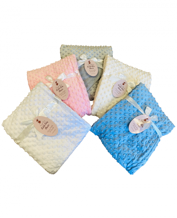 Bubble fleece blanket in white cream pink blue and grey