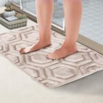 E&A Distribution Limited cream bath mat non slip 43x61cm - Image 2