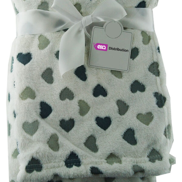 Luxury Soft fleece Blanket white and green hearts Design