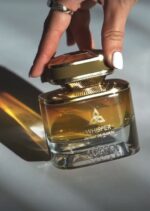 Whisper Extrait de Parfum 100ml Auraa Desire Unisex Inspired by Jubilation Xxv Amouage - Image 4
